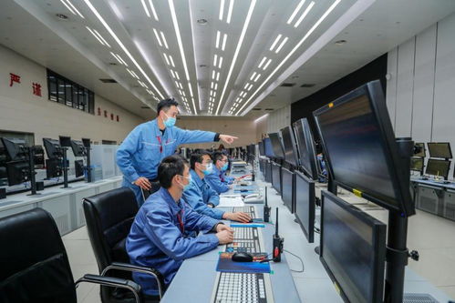 新華全媒+ | 智能巡檢、智慧施工、智控工廠——記者實地探訪5G+工業(yè)互聯(lián)網(wǎng)應用成效